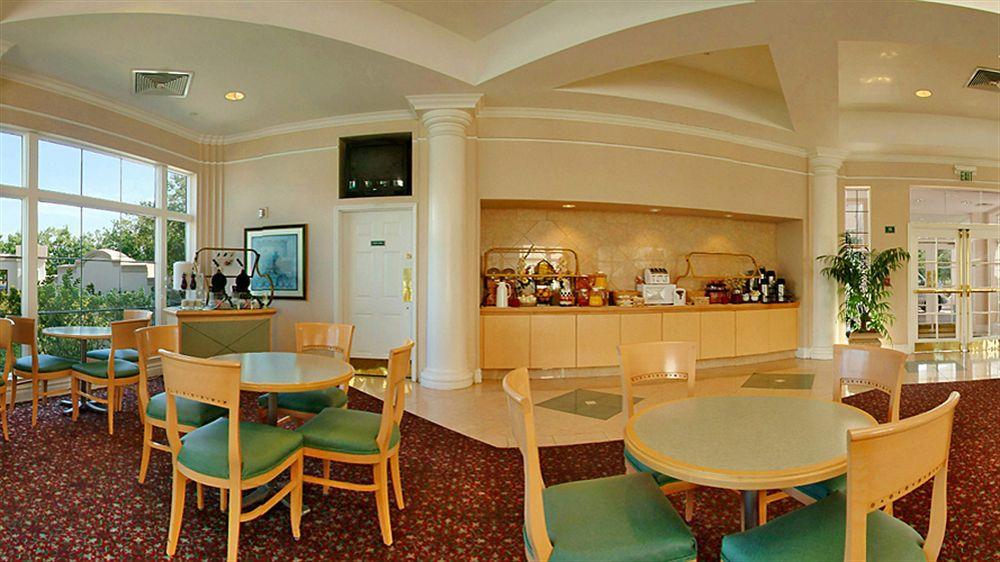 La Quinta By Wyndham Airport North 3*